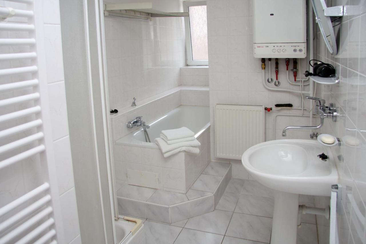 Apartman U Krale Komenskeho Йичин Экстерьер фото